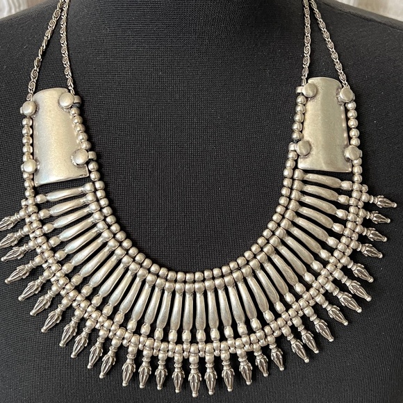 Silver metal Art Deco style necklace - Picture 1 of 1